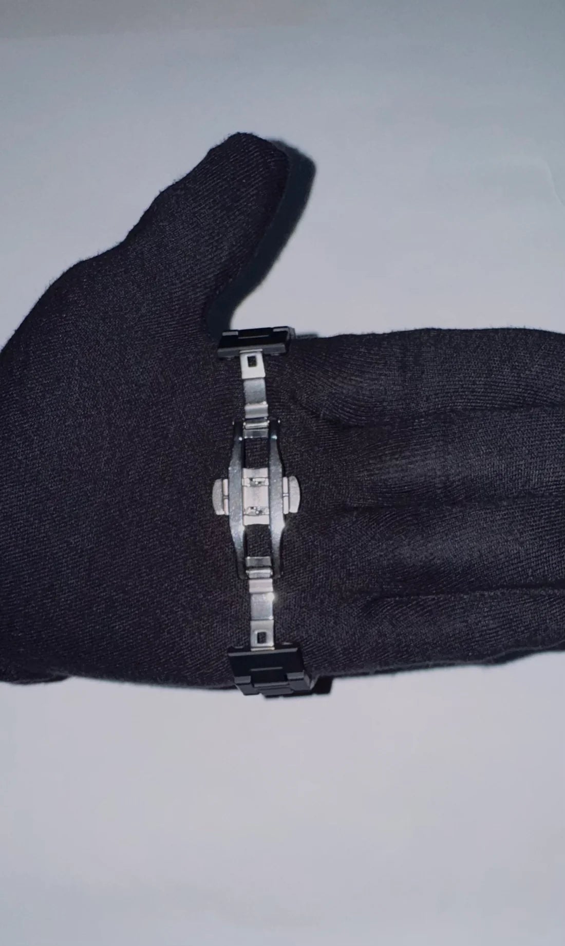Arabic Aura Watch
